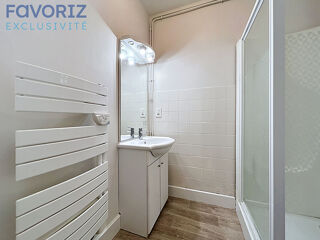  Appartement à louer 3 pièces 68 m²
