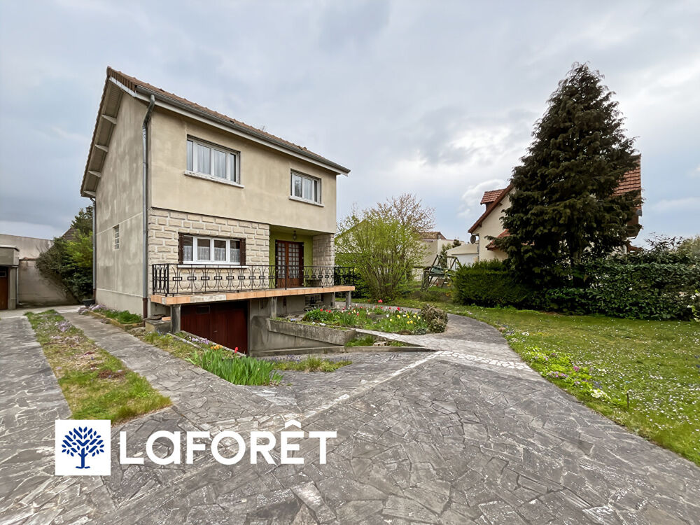 Charmante maison individuelle 94 m² - 3 chambres - Terrain 370 m² - Sous sol total