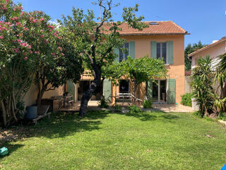  Maison à louer 5 pièces 135 m²