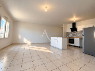  Immeuble à vendre 14 pièces 304 m²