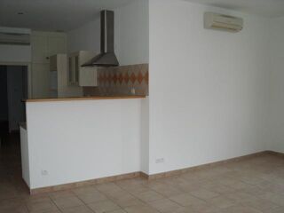  Appartement à louer 3 pièces 71 m²