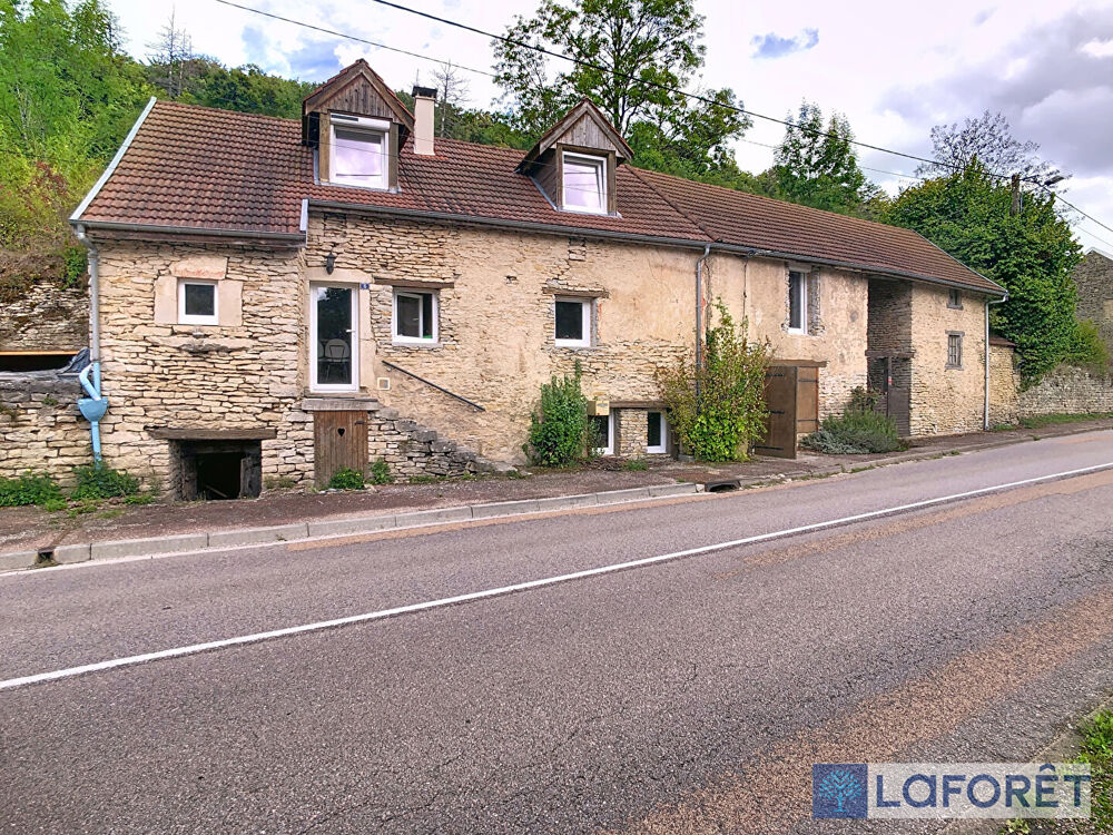 Maison 4 pièces 104 m² · à Moloy · 104 m² · 123 000 €