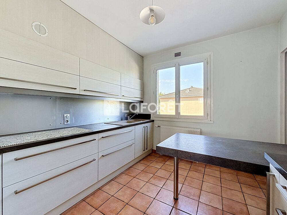 Location Appartement À LOUER ? Spacieux appartement T5 de 105.29 m² à Bourg-en-Bresse L'Ermitage de Brou Bourg en bresse