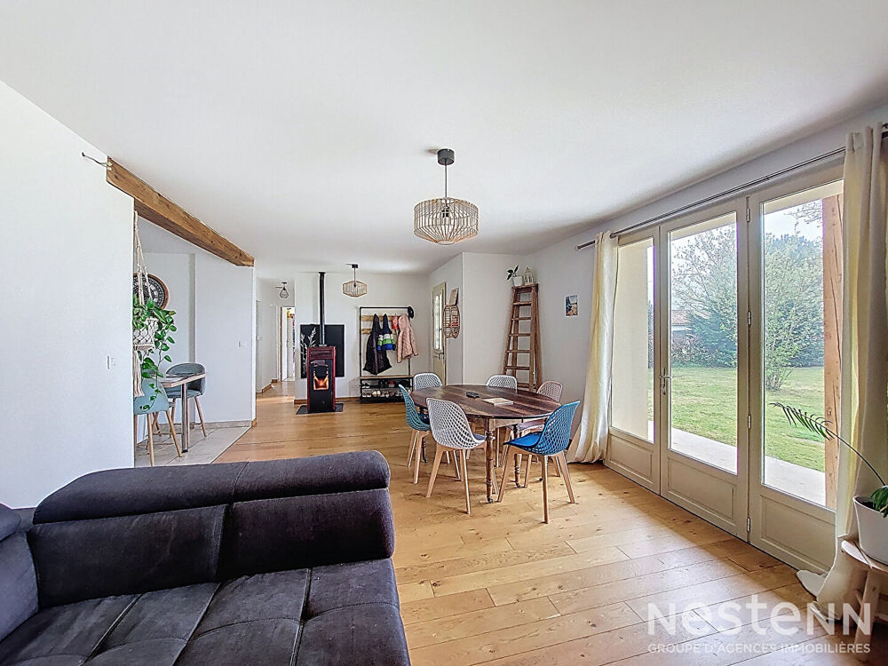 A Vendre Maison de plain-pied rénovée de 104 m² et Atelier de 190 m² sur une parcelle de 5 000 m²