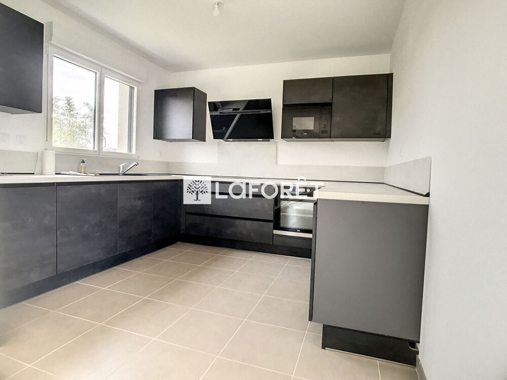 Location Maison Maison Sarry 6 pièce(s) 119.42 m2 Chalons en champagne