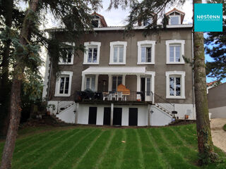 Maison 300 m² · à Saint-Priest-en-Jarez · 300 m² · 800 000 €