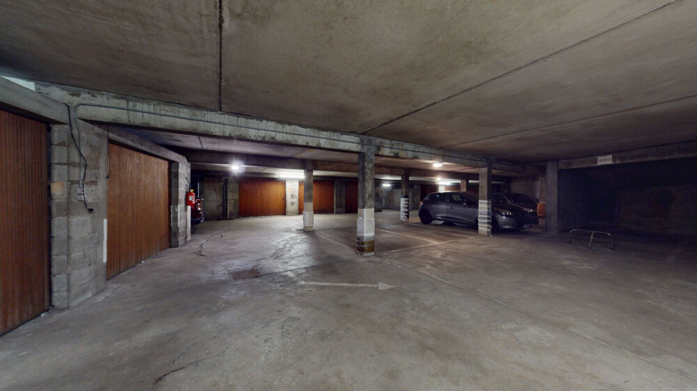 Vente Parking/Garage Garage 20m² avec cave attenante de 20m² Biarritz