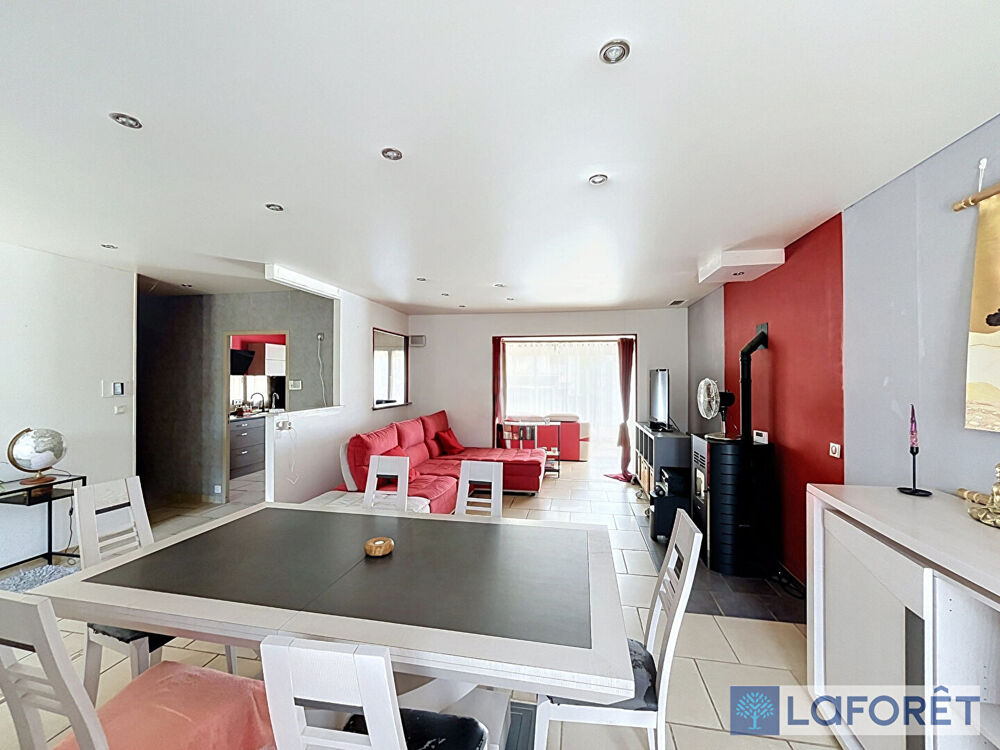 Maison Chenove 6 pièce(s) 124 m2