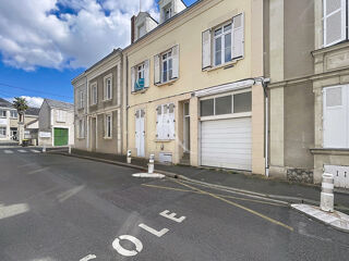  Immeuble à vendre 11 pièces 161 m²
