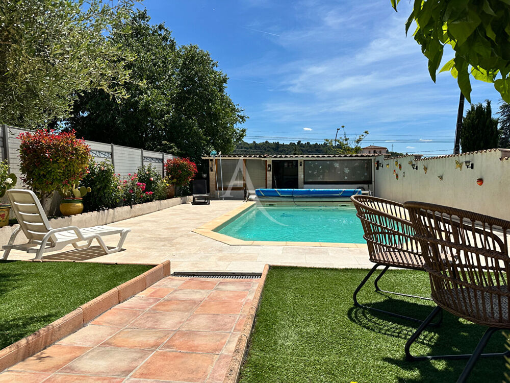 VILLA TYPE 5 TERRASSE PISCINE JARDIN ABRI VOITURE VINON SUR VERDON