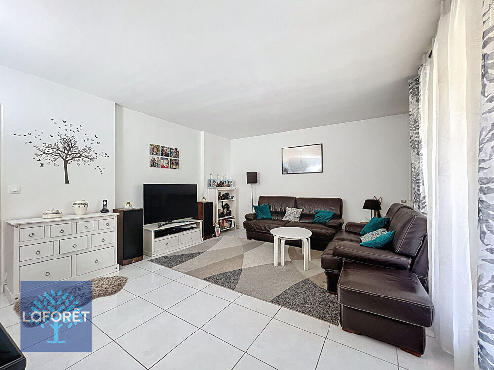 Appartement 4 pièces 88 m² · à Corbeil Essonnes · 88 m² · 159 900 €