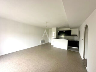  Appartement à louer 3 pièces 68 m²