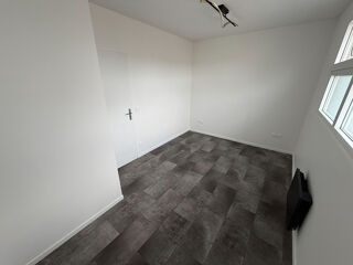 Appartement à louer 3 pièces 51 m²