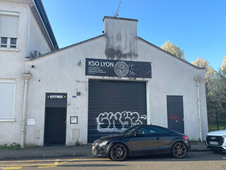  Immeuble � vendre 1010 m�