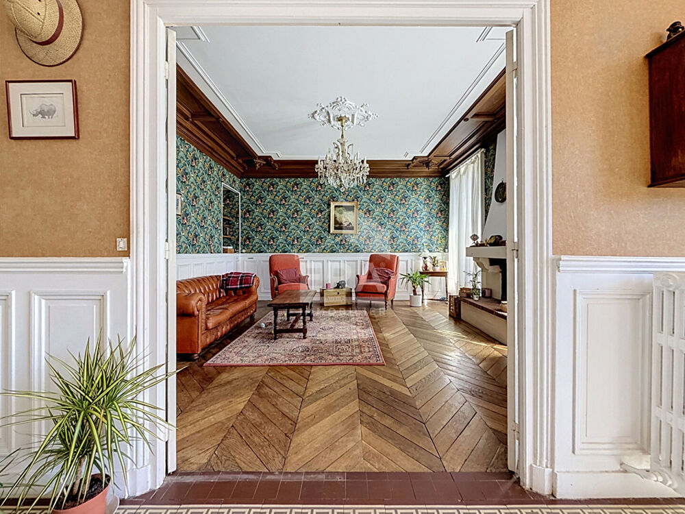 Demeure à vendre à Etampes 7 pièce(s) 220 m2