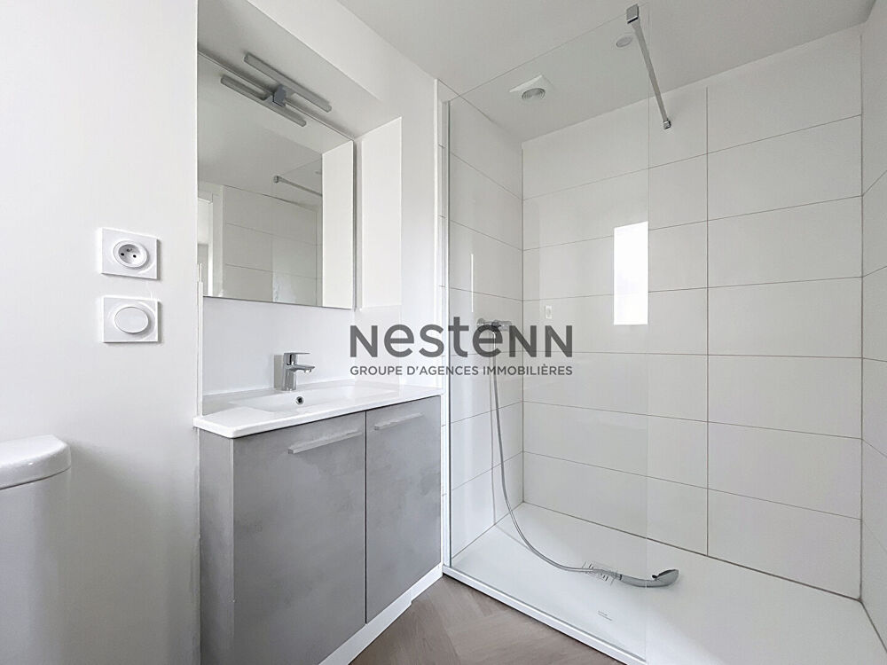 Location Appartement A LOUER - Studio rénové en plein centre de MUZILLAC Muzillac