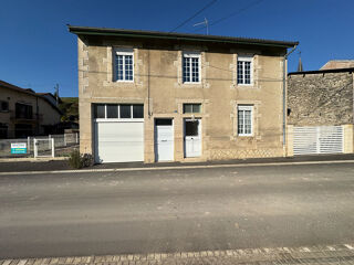 Maison 6 pièces 186 m² · à Mouilly · 186 m² · 156 000 €