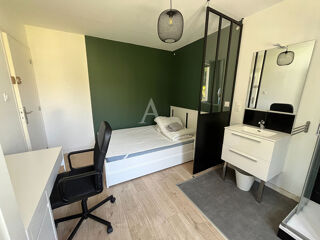  Maison  louer 8 pices 16 m