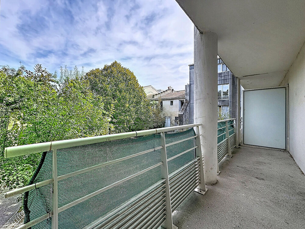 Vente Appartement AVIGNON T2 33 M² CLIMATISE AVEC BALCON PROCHE REMPARTS Avignon