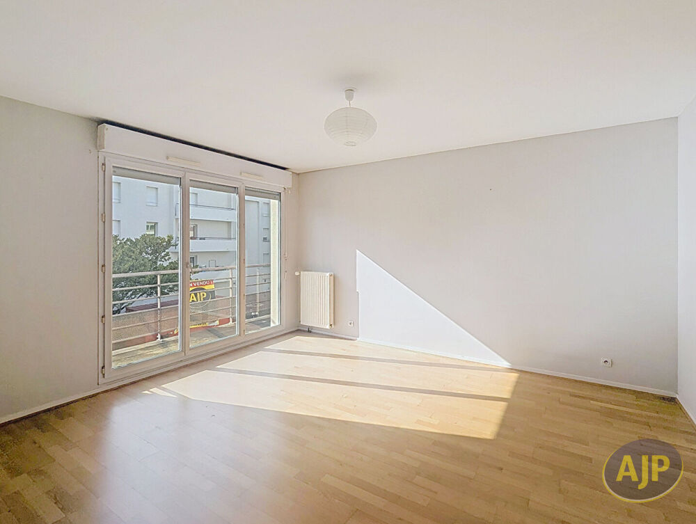 Vente Appartement Appartement - 2 chambres - garage - cave - balcon - BEAUREGARD Rennes