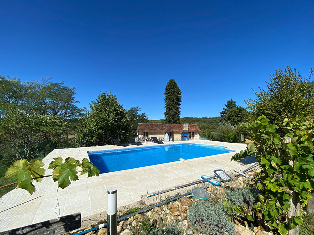 Maison St Pierre De Cole 5 pièce(s) 170 m2 Piscine