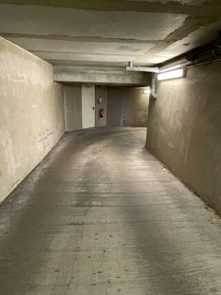  Parking / Garage  louer 12 m