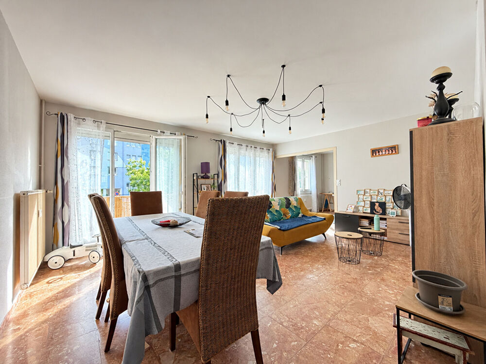 Vente Appartement Appartement Lons-le-Saunier 4 pièces / 2/3 chambres / 91.63 m² Lons le saunier