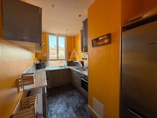  Appartement à louer 3 pièces 92 m²