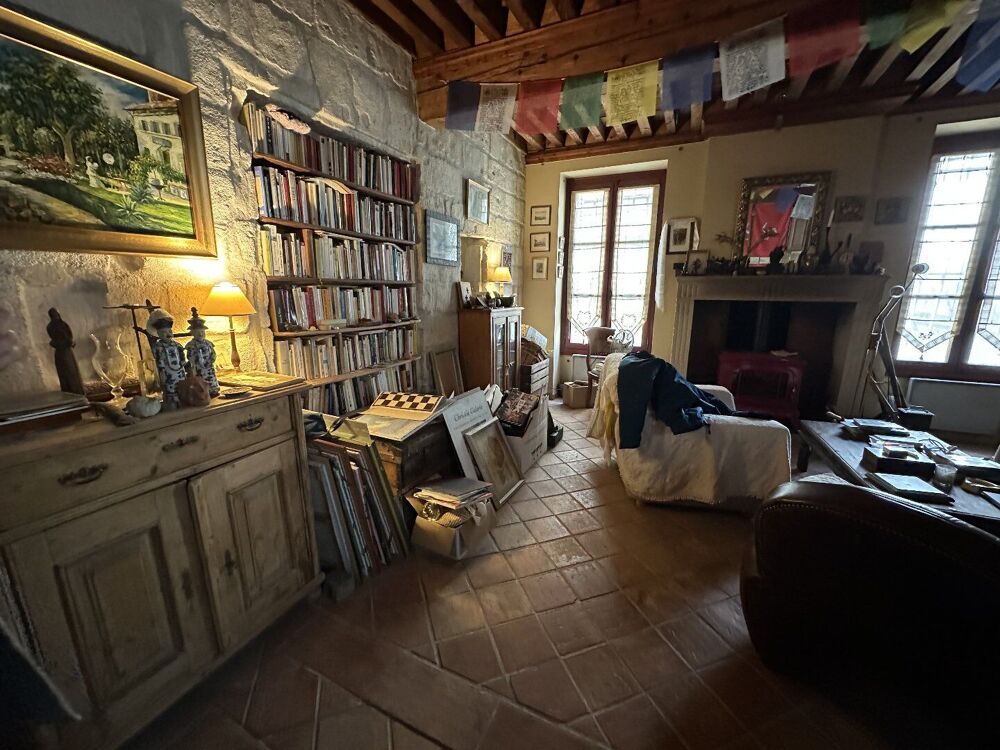 Emplacement premium au coeur d'Avignon, à quelques pas du Palais des Papes.