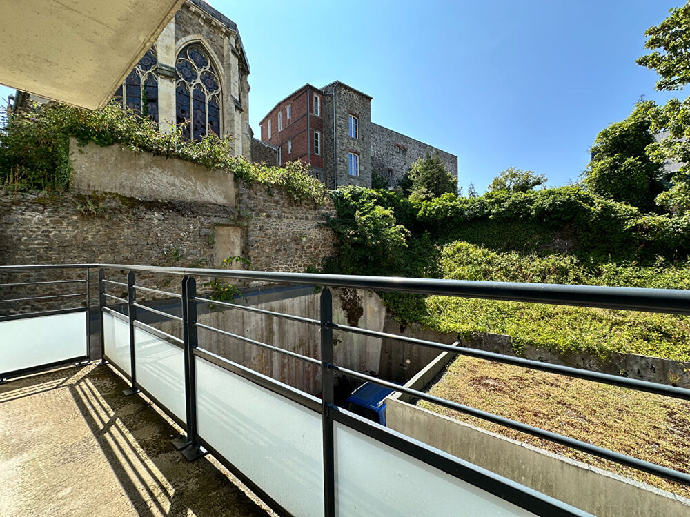 APPARTEMENT T3 AVEC BALCON ET GARAGE - AU CENTRE DE SAINT-BRIEUC