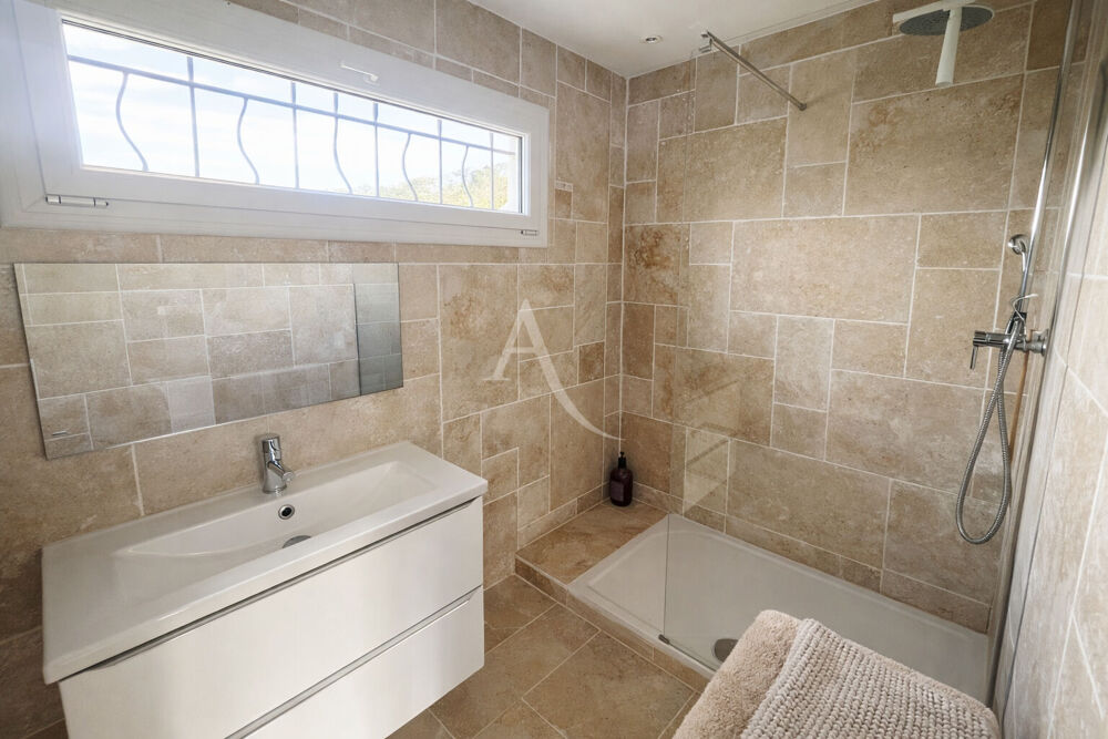 � vendre  Maison Colomars (06670)