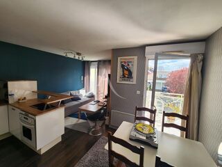  Appartement à louer 2 pièces 33 m²