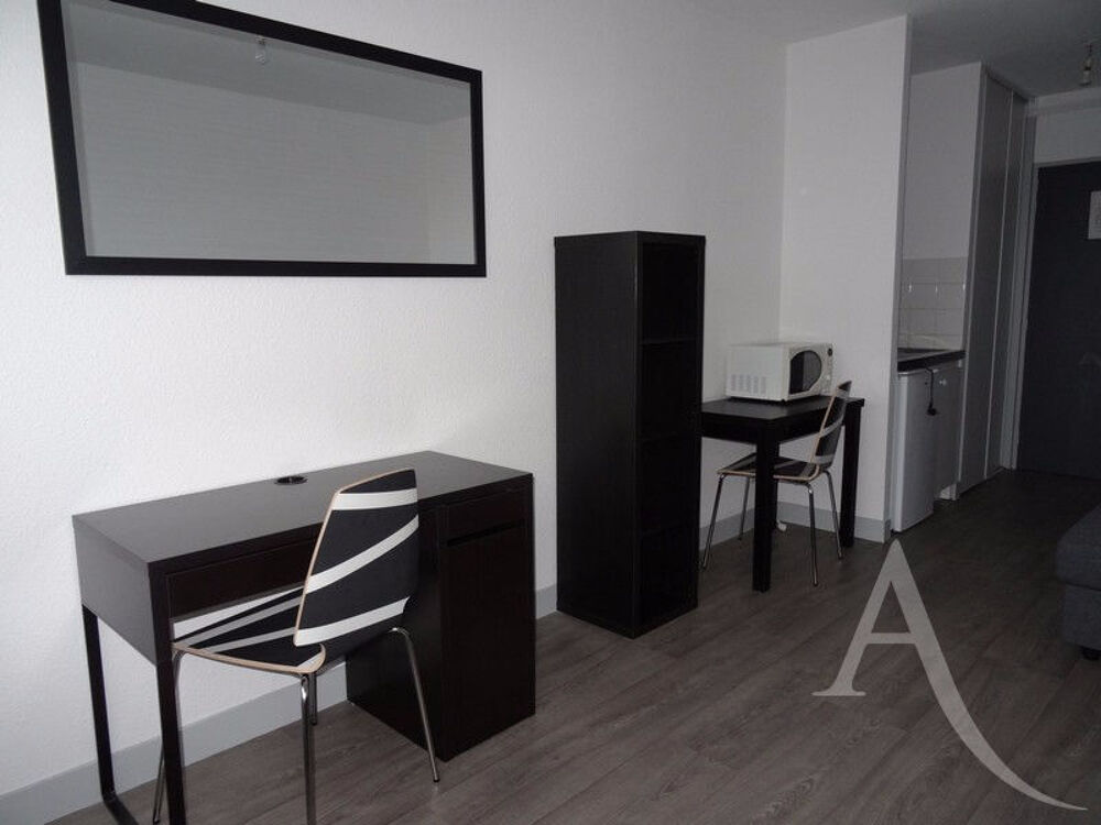 Location Appartement Studio meublé calme, lumineux et sans vis-à-vis Bourges Sud ! Bourges