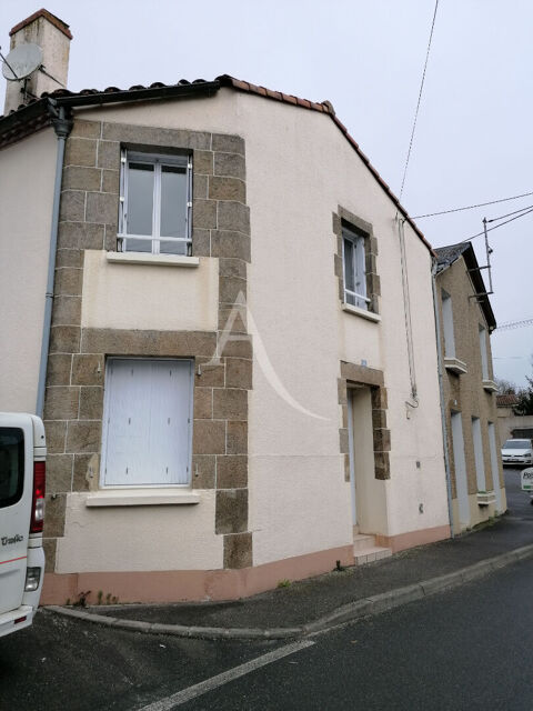   Maison Les Herbiers 4 pice(s) 98 m2 . Maison - 4 pice(s) - 98 m
