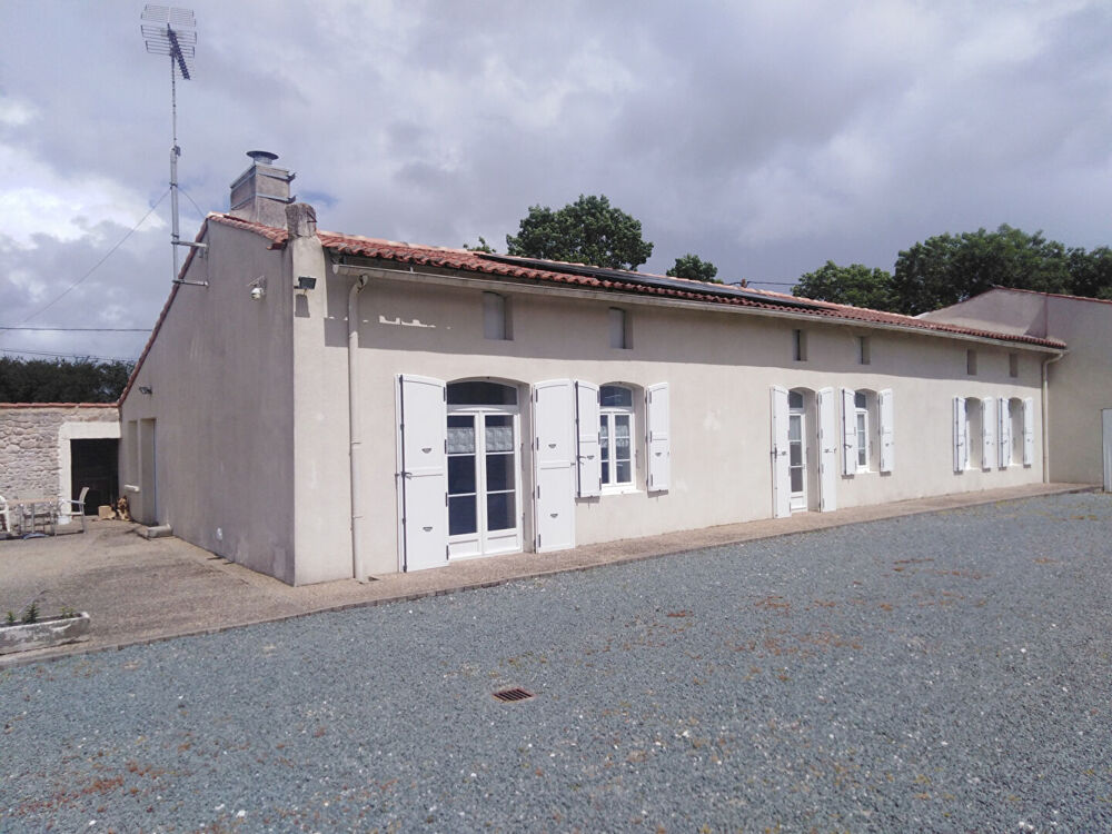 LA GRIPPERIE SAINT SYMPHORIEN : maison T8 (192 m²) en vente