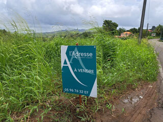  Terrain � vendre 701 m�