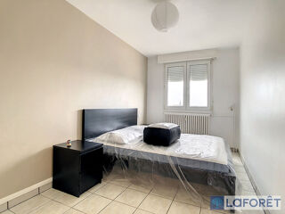  Appartement à louer 4 pièces 61 m²