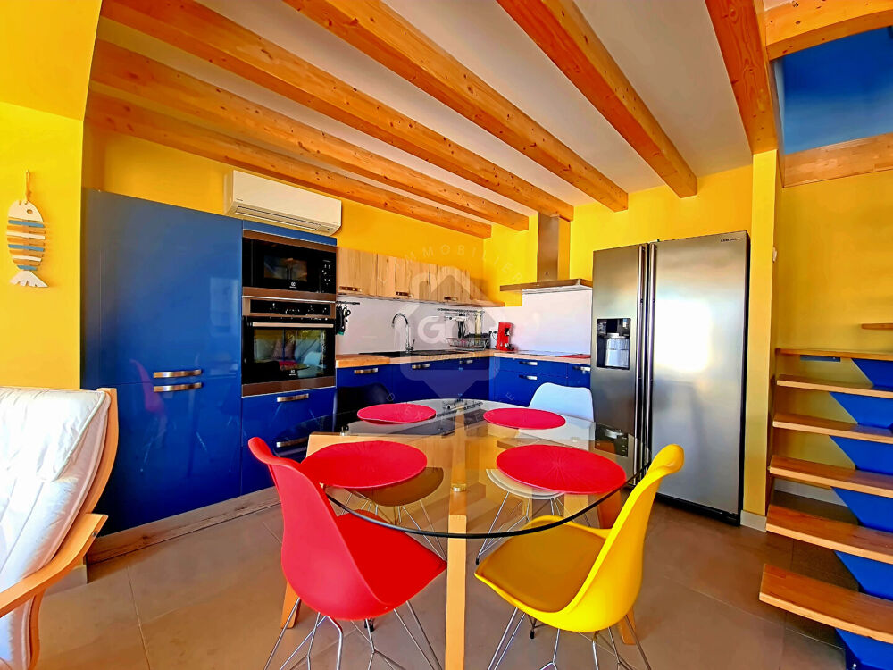 Vente Immeuble Immeuble de rapport Saintes Maries De La Mer 5 pièce(s) 102.00 m2 Saintes maries de la mer