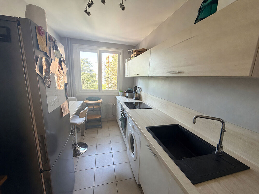 Vente Appartement SOUS COMPROMIS|Exclusivité - T3 avec balcon & garage - Cuire Caluire et cuire