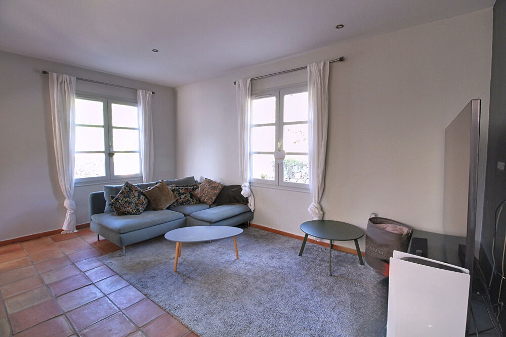 � vendre  Maison Figani�res (83830)