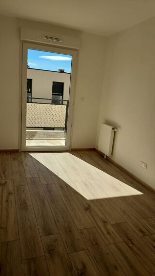  Appartement à louer 3 pièces 57 m²