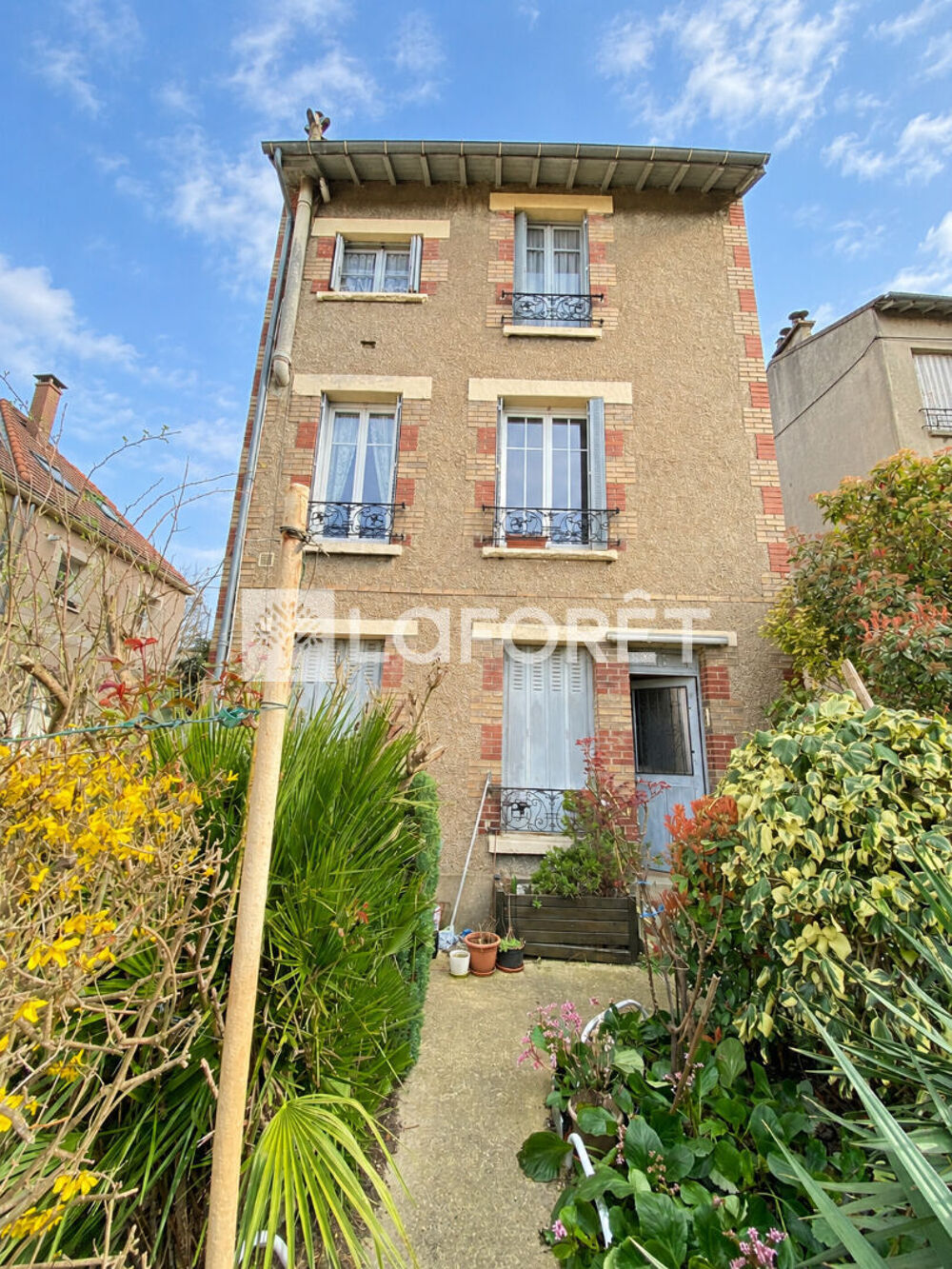 Vente Appartement Appartement  avec jardin de 400m² Rueil Malmaison 3 pièce(s) 60 m2 Rueil malmaison