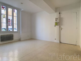  Appartement à louer 1 pièce 25 m²