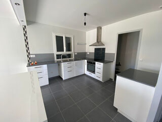  Maison à louer 5 pièces 130 m²