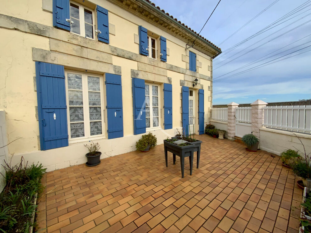 Maison 5 pièces 130 m² · à Mirambeau · 130 m² · 168 000 €