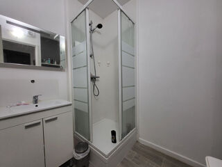  Appartement à louer 1 pièce 94 m²