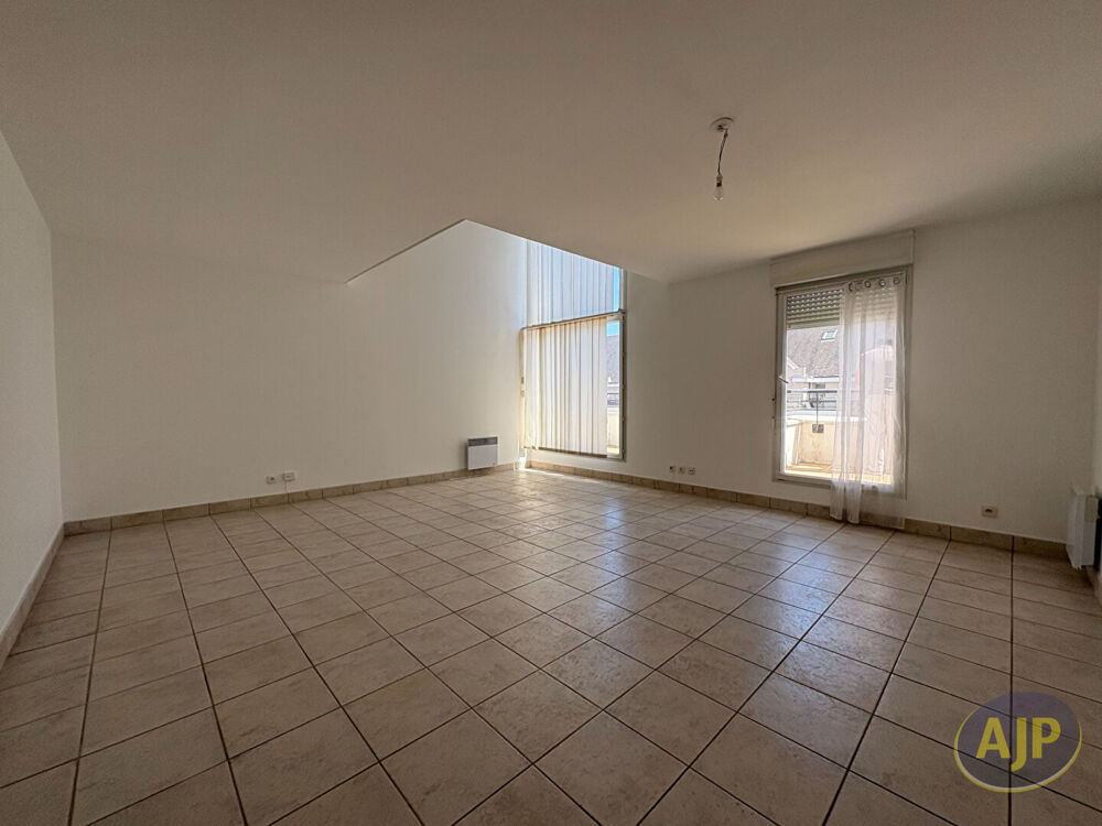 Location Appartement Place René Bouhier - T4 duplex 92.83m² Nantes