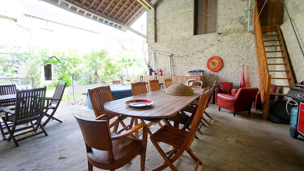 Grange à réhabiliter à Flins-Sur-Seine 152 m2