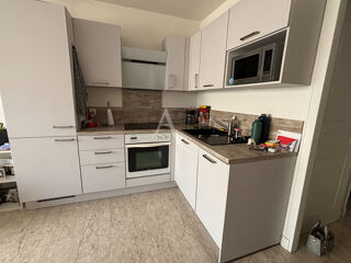  Appartement à louer 3 pièces 53 m²