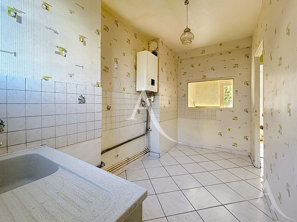 Vente Appartement Appartement Place Saint Maclou à Mantes La Jolie, 2 pièces 57.37 m2 Mantes la jolie